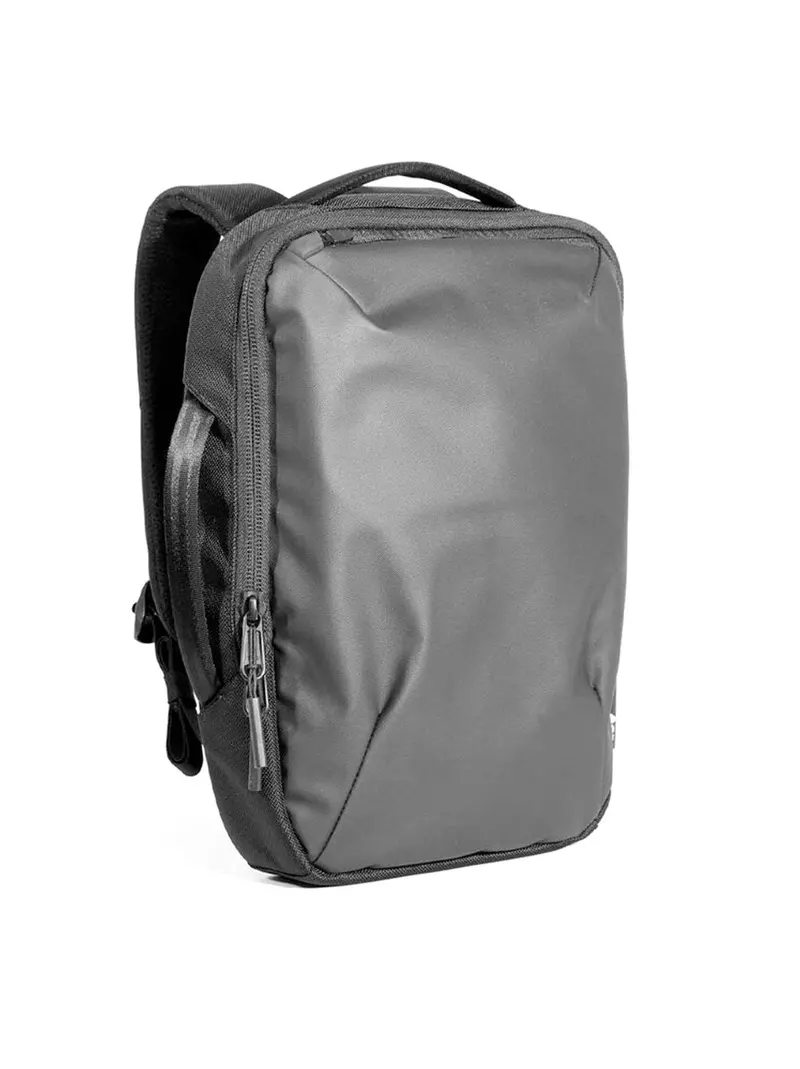 Aer Slim Pack Black 8.5L 1
