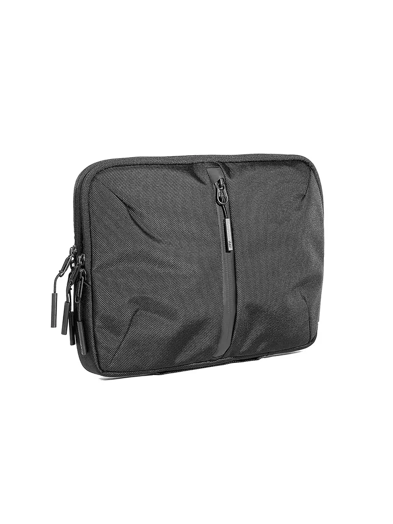 Aer Tech Folio 13 Inch Black 1