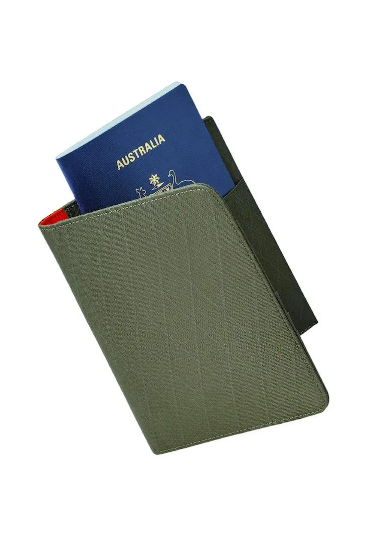 Alpaka Ark Bifold Passport Wallet 2