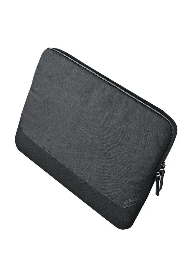 Alpaka Elements Laptop Sleeve 16 Inch 1