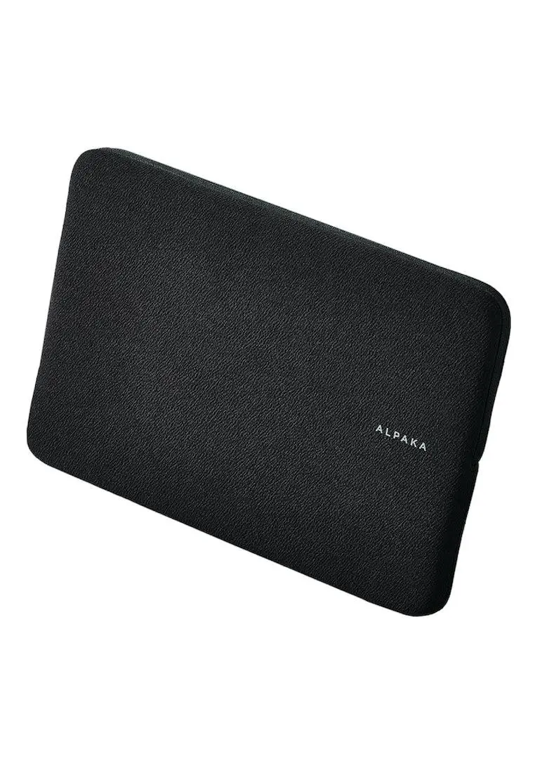 Alpaka Slim Laptop Sleeve 16 Inch 1