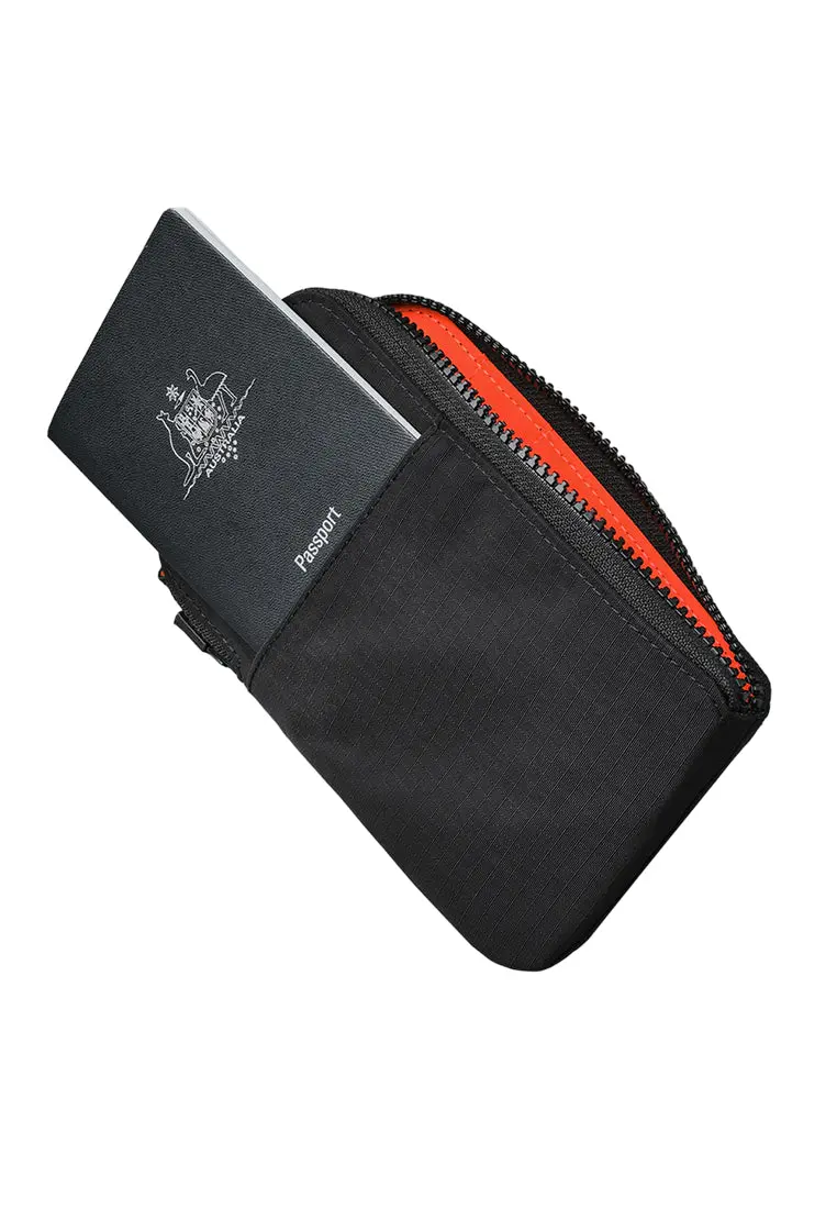 Alpaka Zip Travel Wallet 1