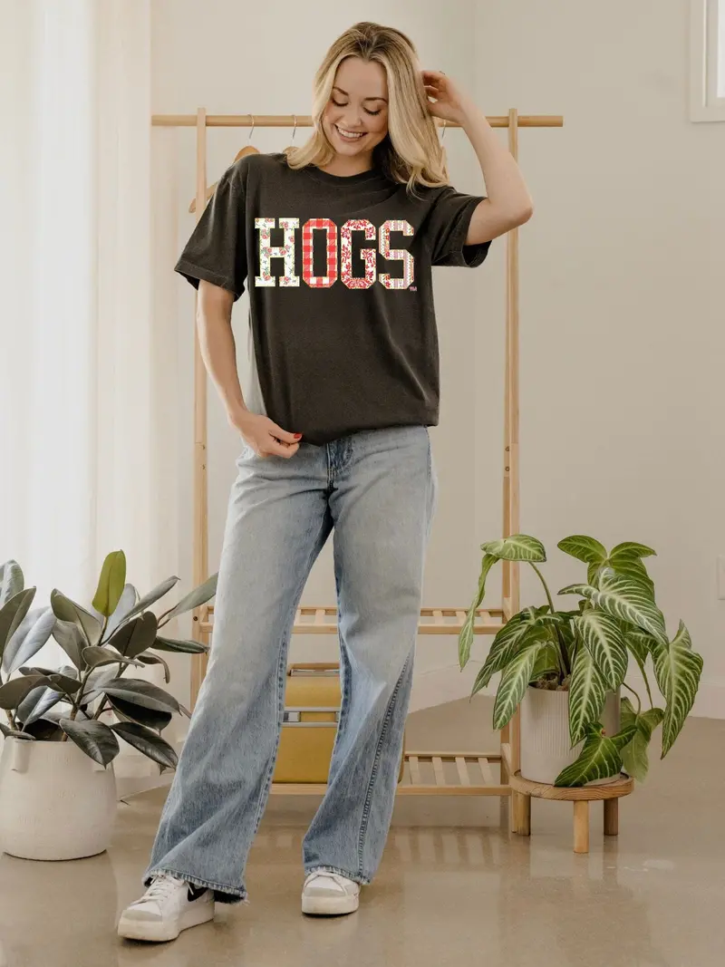 Arkansas Razorbacks Hogs Quilted Puff Ink Pepper Cc Tee 1