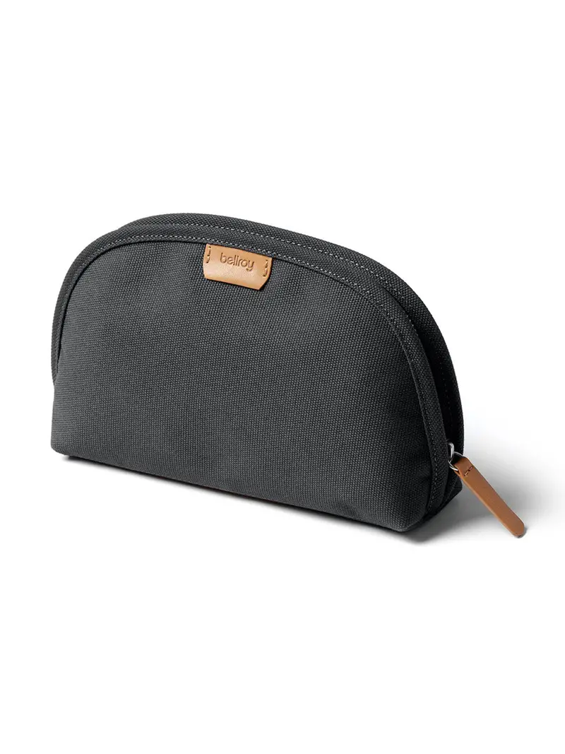 Bellroy Classic Pouch Charcoal Recycled 1