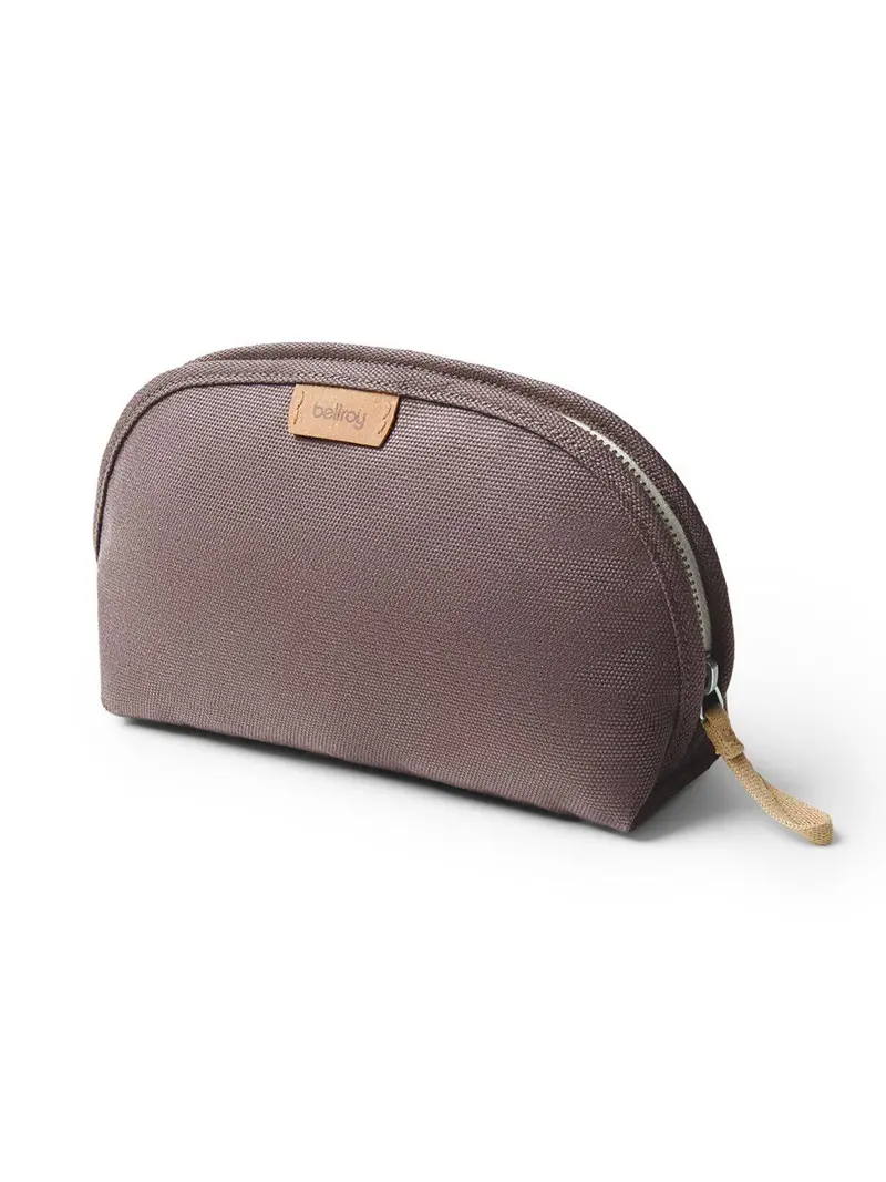 Bellroy Classic Pouch Gumnut (Plant-Based / Leather-Free) 1