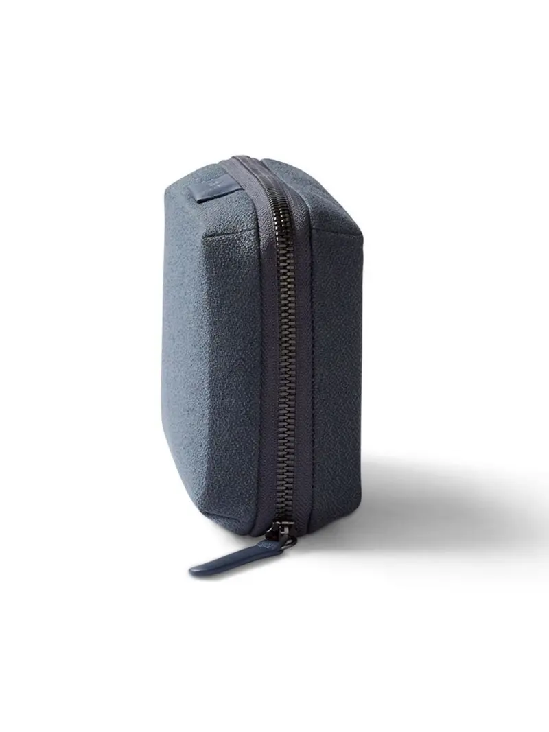 Bellroy Tech Kit Compact Basalt Recycled 1