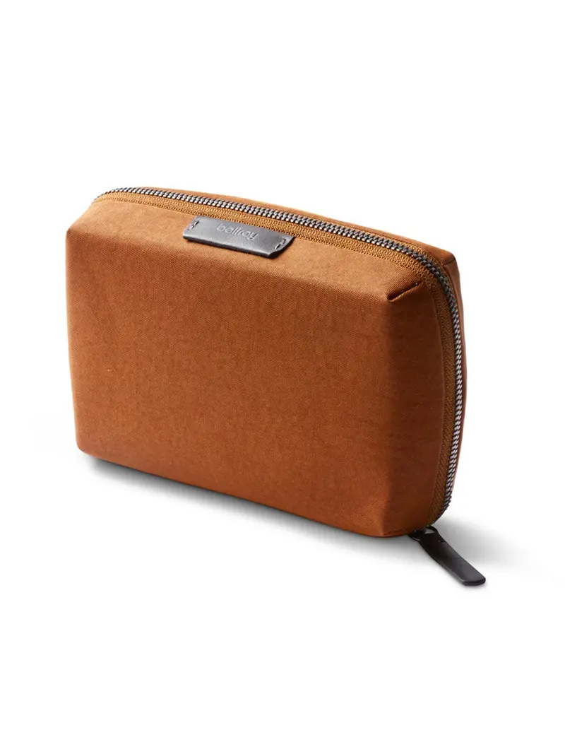 Bellroy Tech Kit Compact Bronze 1