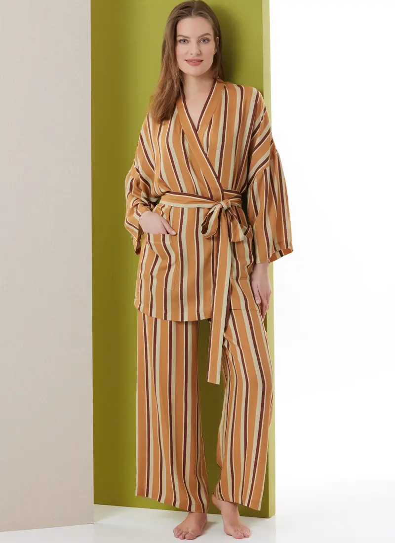 Butterick Robe And Trousers B7047 1