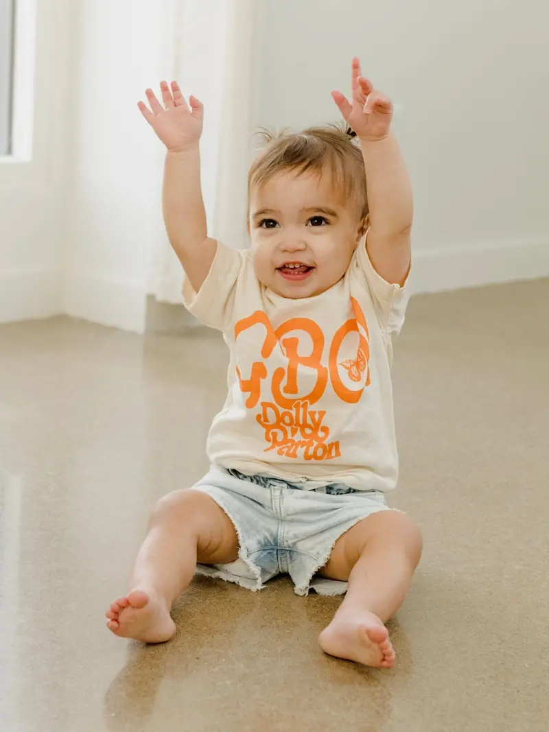 Children's Dolly Parton Gbo Butterfly Oatmeal Tee 1