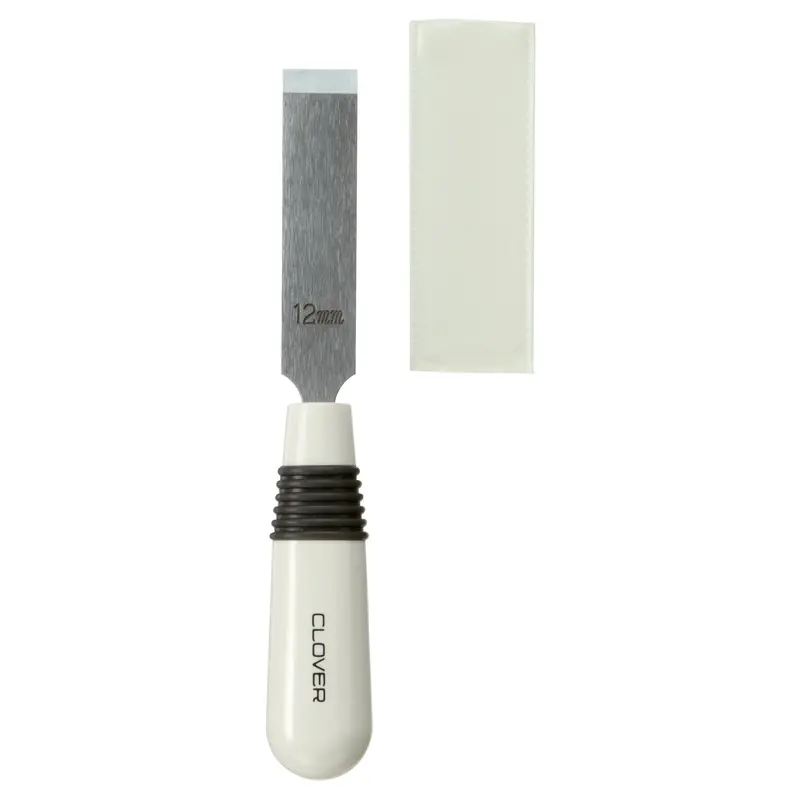 Clover Buttonhole Cutter 1