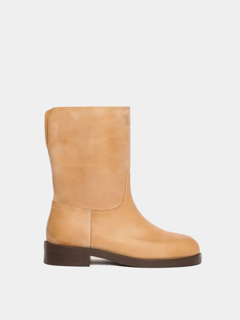 Cova Light Tan Boot 1