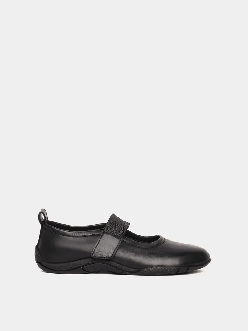 Evora Black Ballerina 1