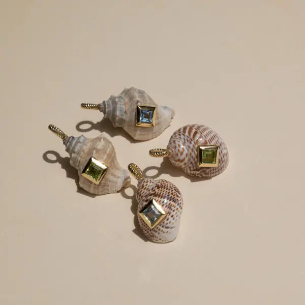 Iggy White Shell Pendant 1