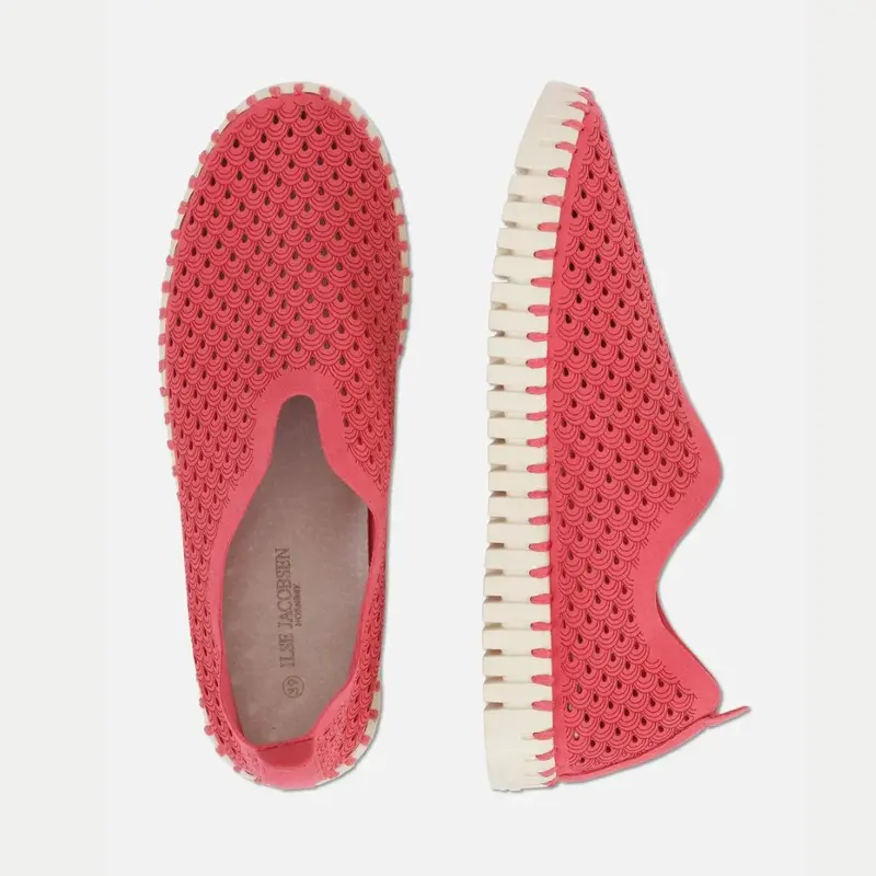 Ilse Jacobsen Tulip Slip-On Flats – Waterproof Casual Shoes