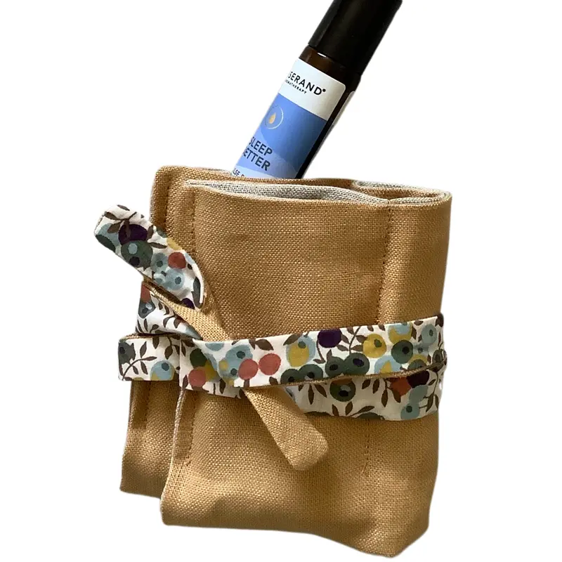Lasenby Pampas Bottle Pouch Roll 1