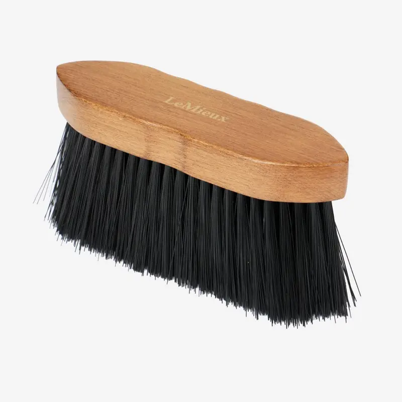 Lemieux Artisan Flick Horse Brush 1