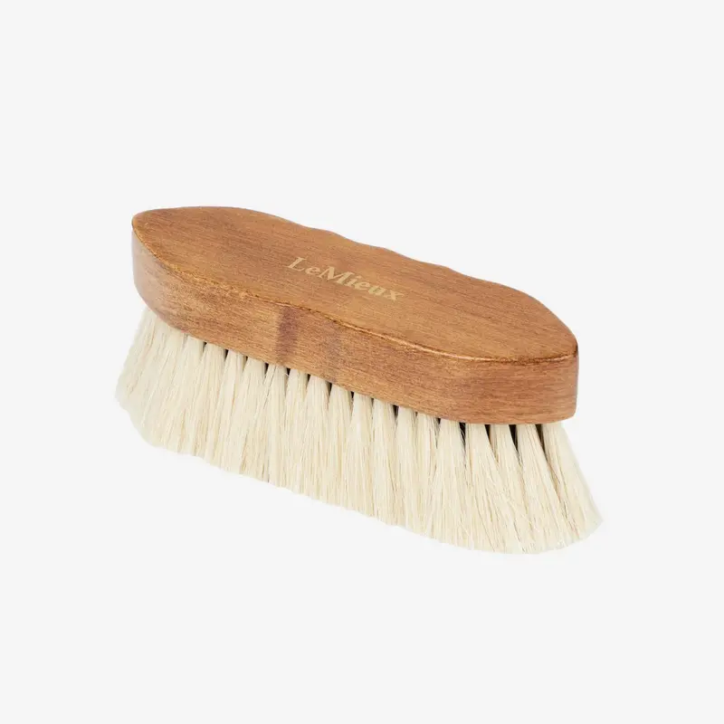 Lemieux Artisan Soft Finishing Brush 1