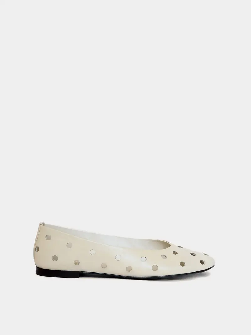 Madalena Cream Ballerina 1