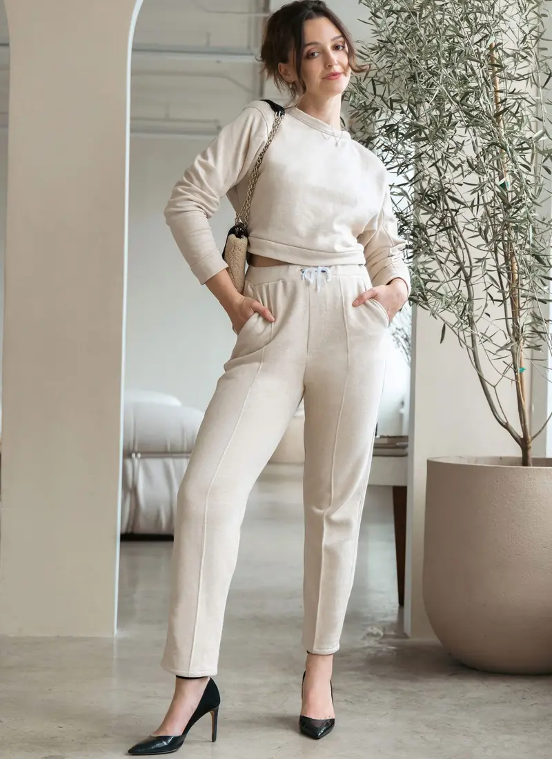 Mccalls Knit Top & Trousers M8447 1