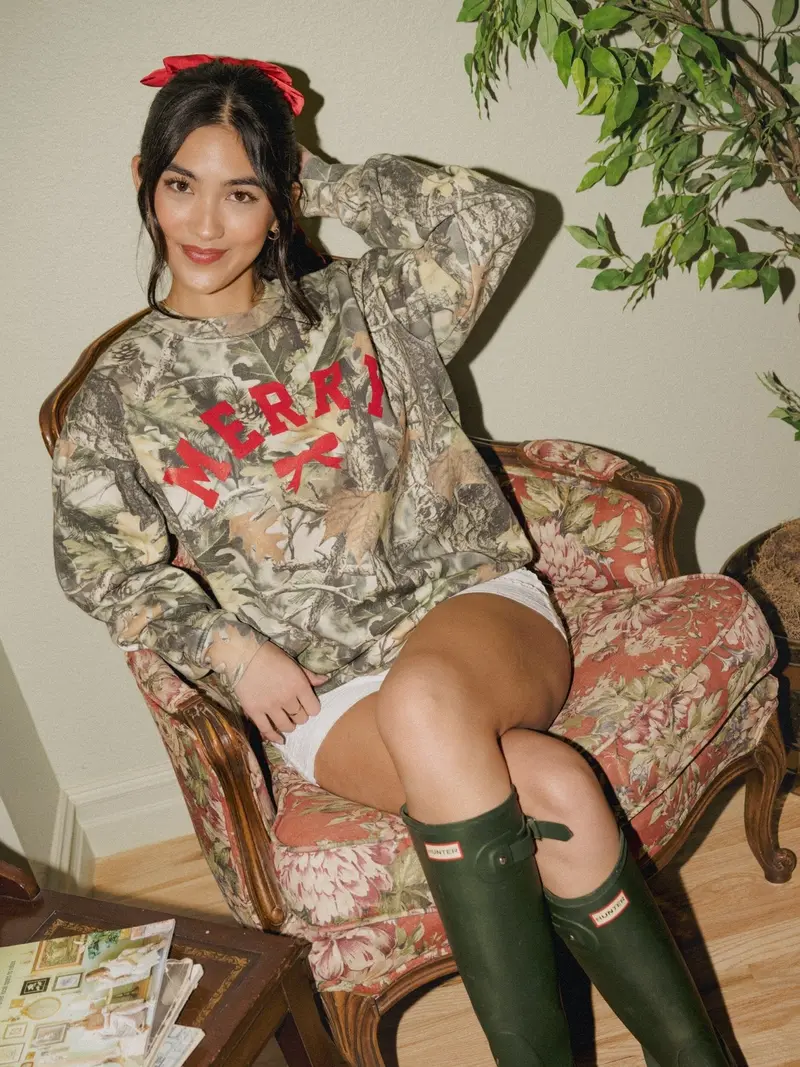 Merry Bow Camouflage Sweatshirt 1