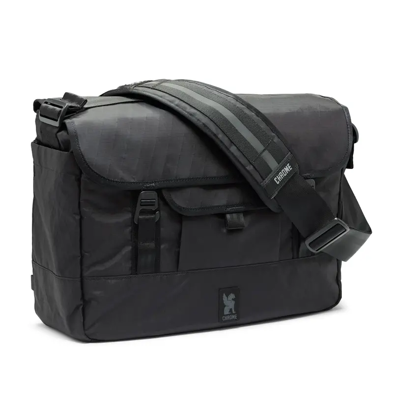 Midtown 20L Messenger 1