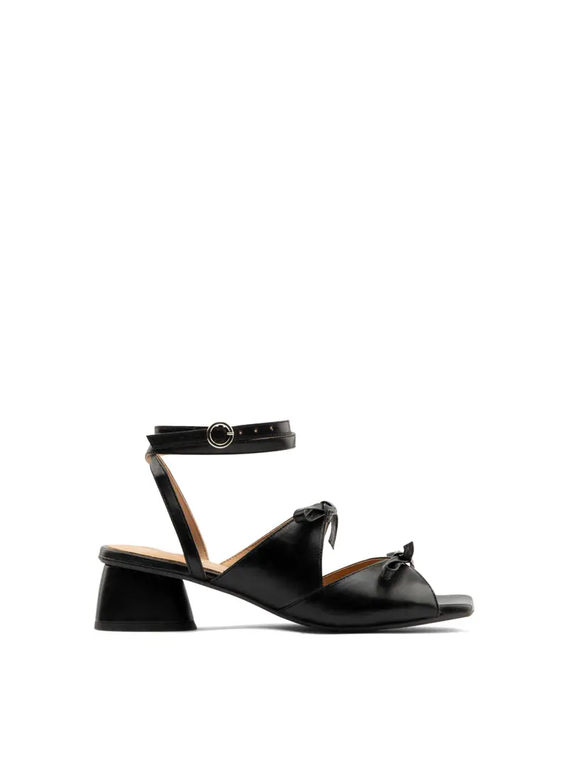 Mira Black Heel 1