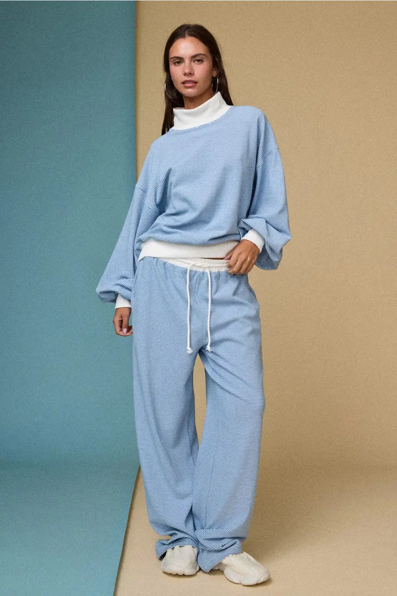 Mock Neck Stripe Lounge Set (Blue) 1
