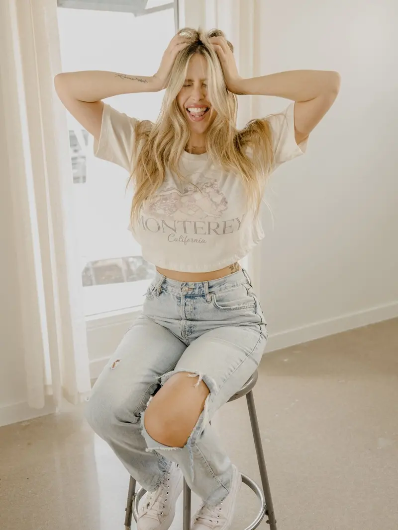 Monterey Off White Cropped Tee 1