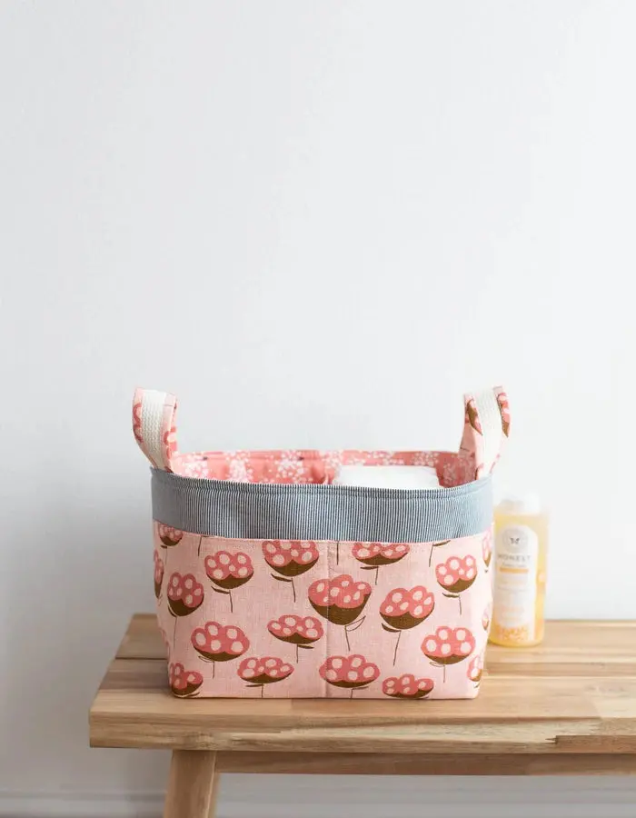 Noodlehead Divided Basket 1