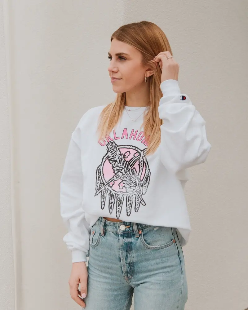 Oklahoma Sticker Shield White Sweatshirt With Pink Letters 1