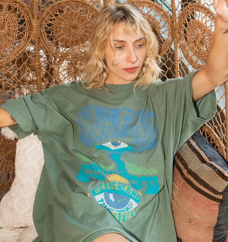One Size Pink Floyd Pepperland Green Oversized Tee 1