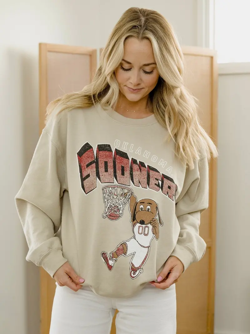 Ou Sooners Basketball Mascot Dunk Sand Thrifted Sweatshirt 1