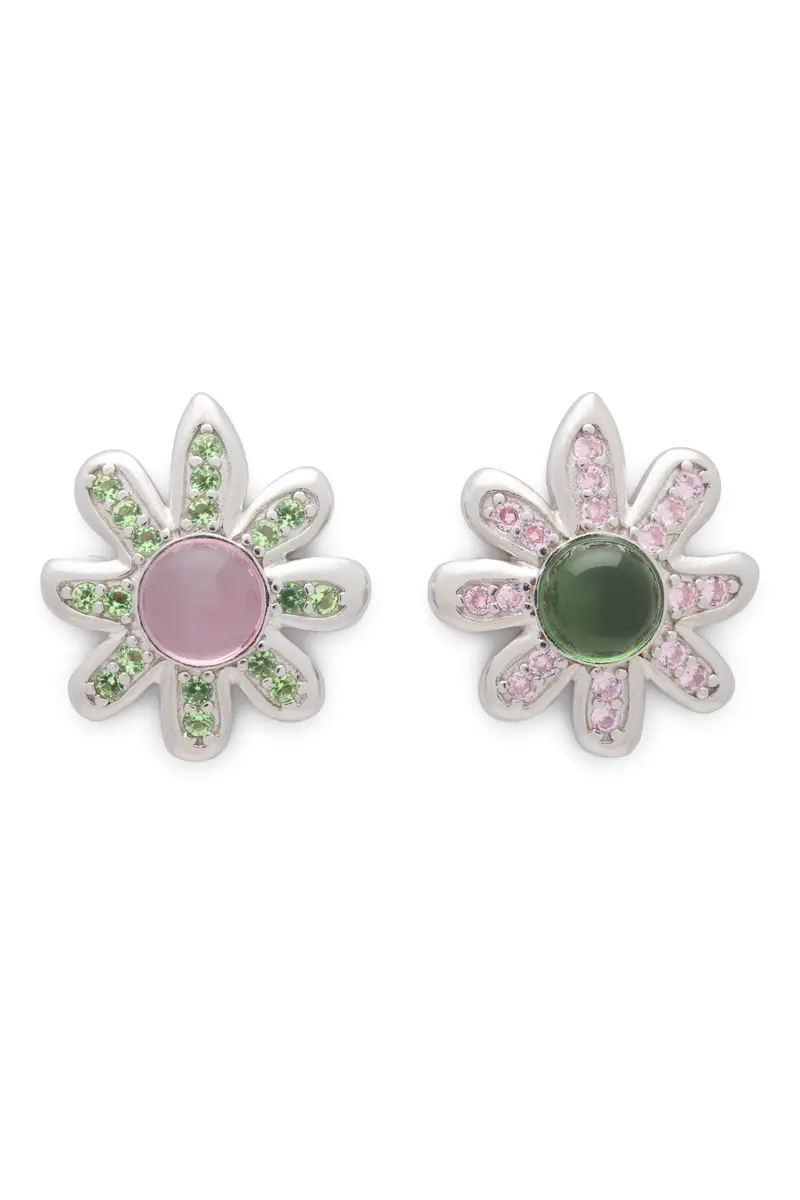Pink Apple Chamomile Earring 1