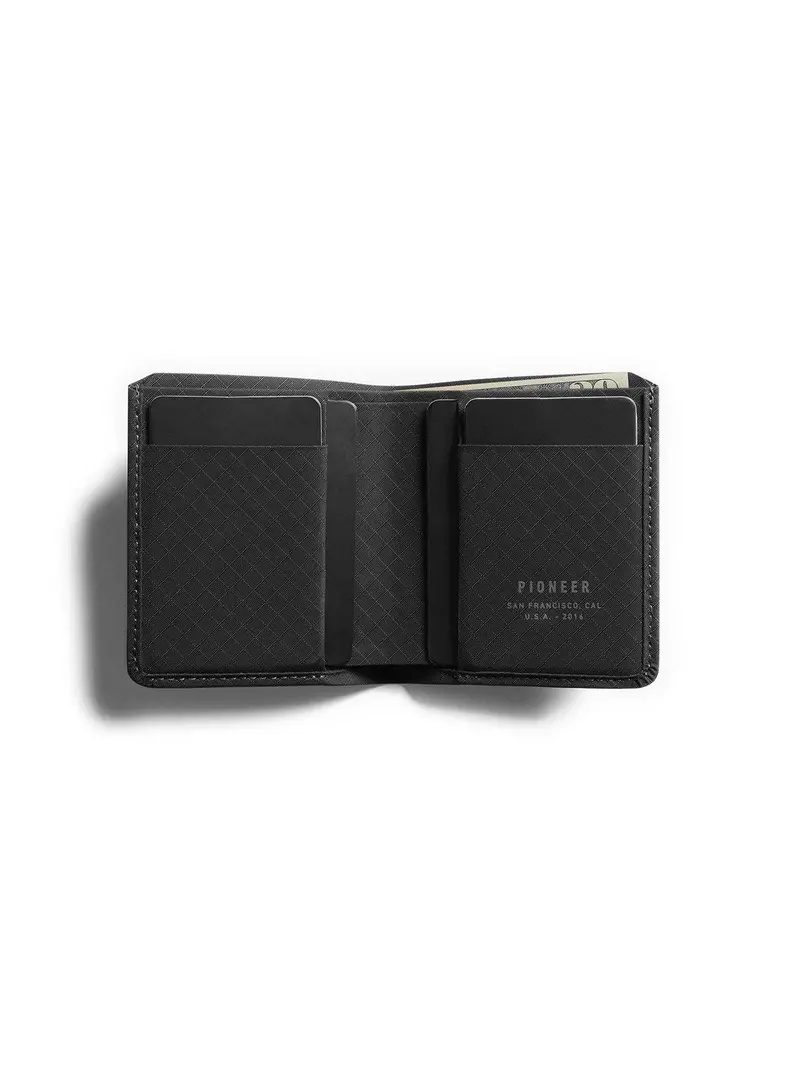 Pioneer Altitude Billfold Wallet 10Xd Onyx 1