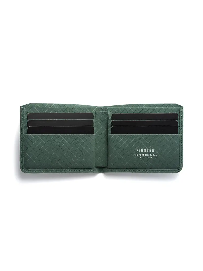 Pioneer Division Billfold Wallet 3Pn Evergreen 1