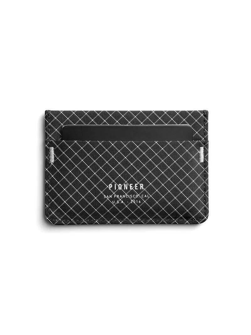 Pioneer Molecule Card Holder 10Xd Ripstop Black 1
