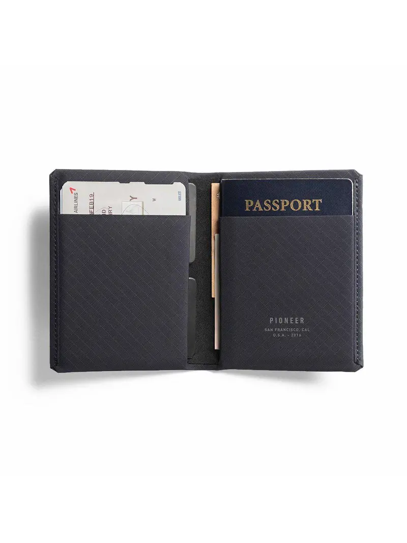 Pioneer Passport Wallet 3Pn Navy 1