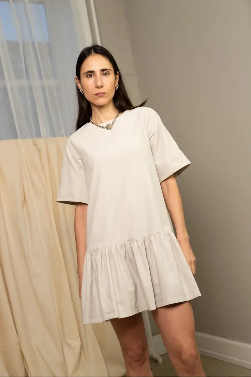 Puff And Pencil Ruffle Dress & Big T Sleeve 1
