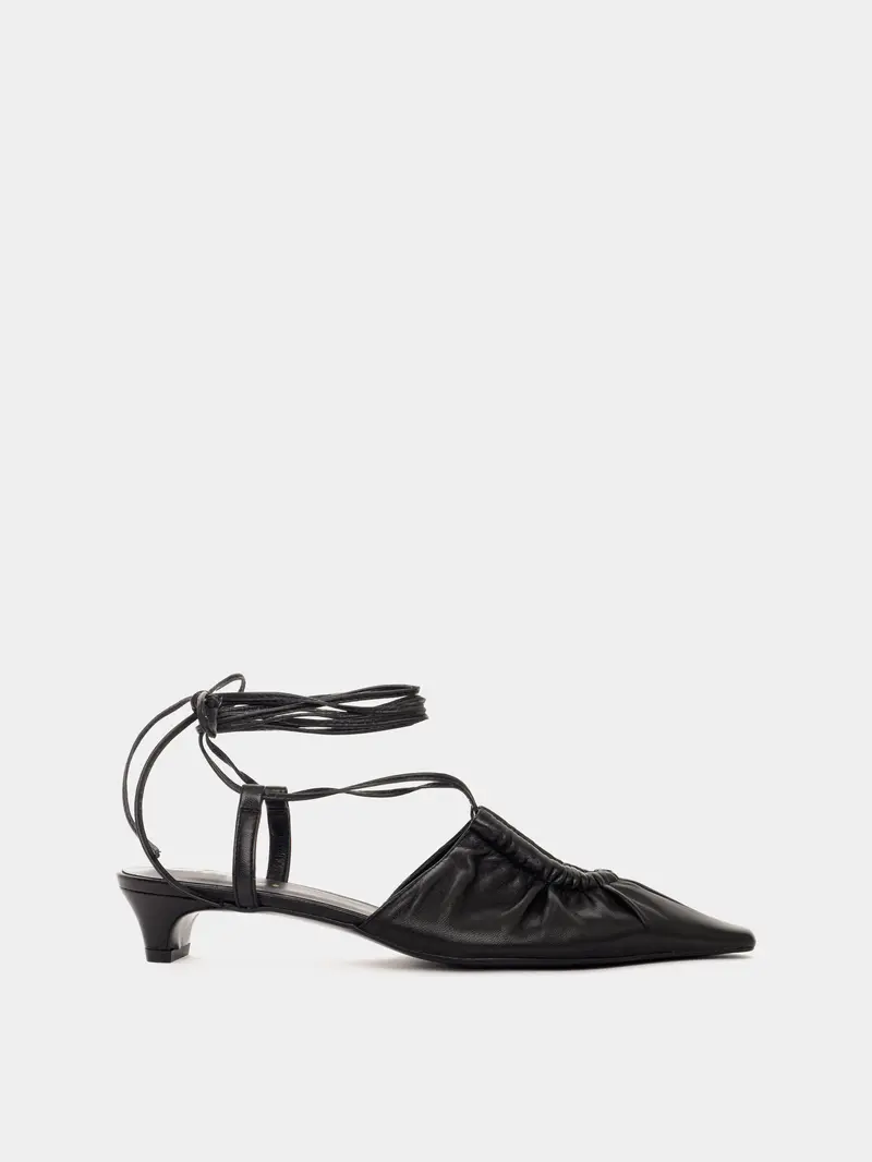 Rafael Black Pump 1