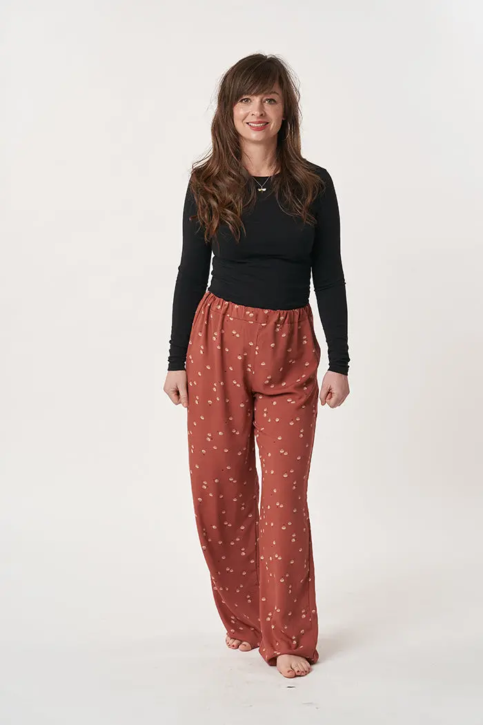 Sew Over It Ultimate Pyjamas - Printed Copy Shop Sizes 18 - 30 (+£7.00) 1
