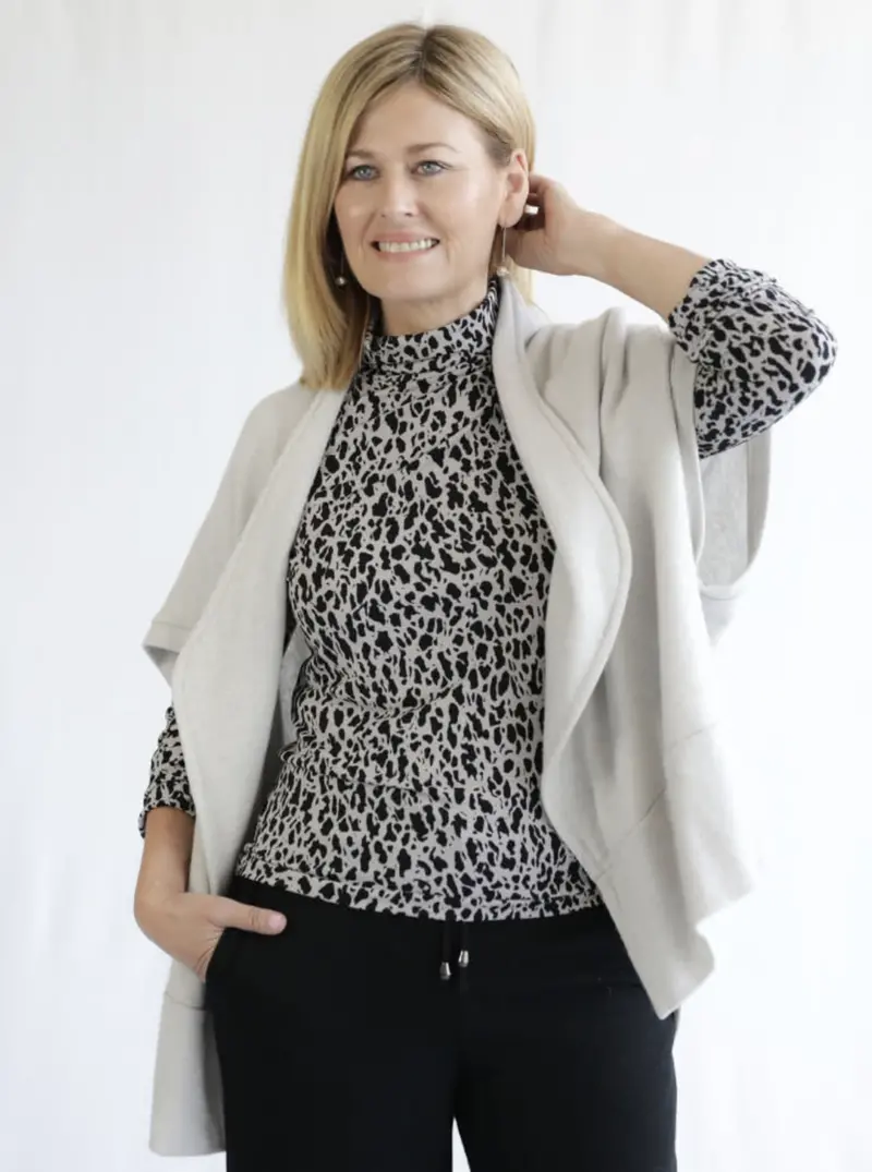 Style Arc Debra Zebra Knit Top 1