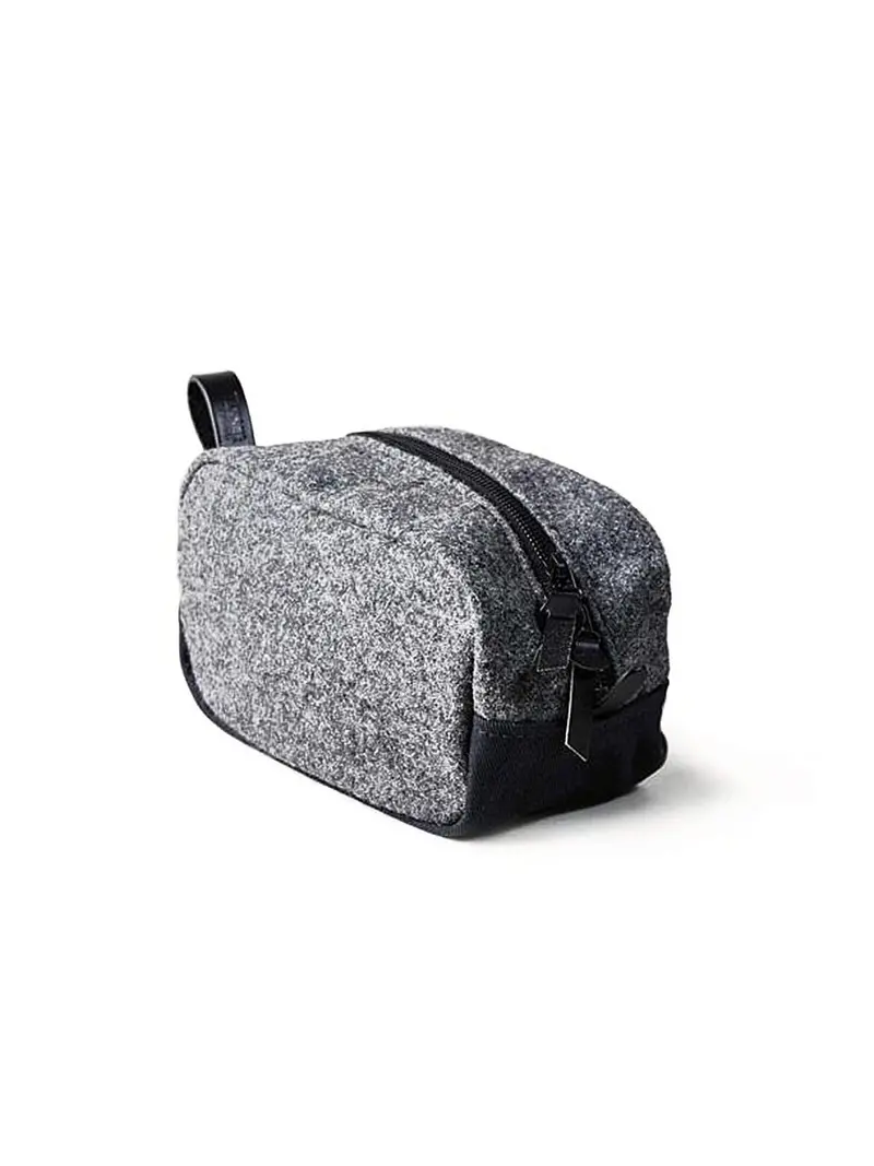 Tanner Goods Drifter Dopp Kitt Black Salt & Pepper 1