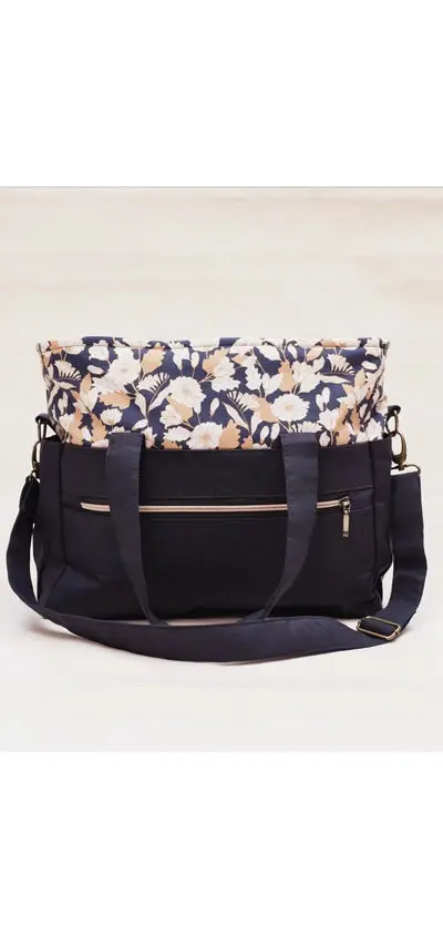 Thread Theory Qualicum Bag 1