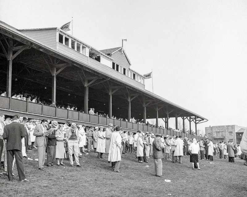 Vintage Keeneland 1