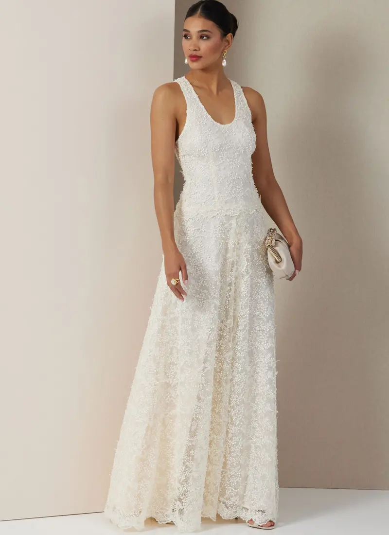 Vogue Dress & Overdress V2028 1
