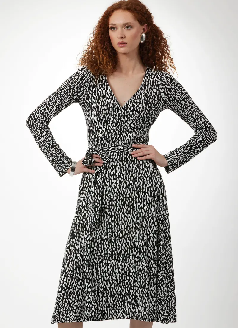 Vogue Vintage 1970'S Wrap Dress V2060 1